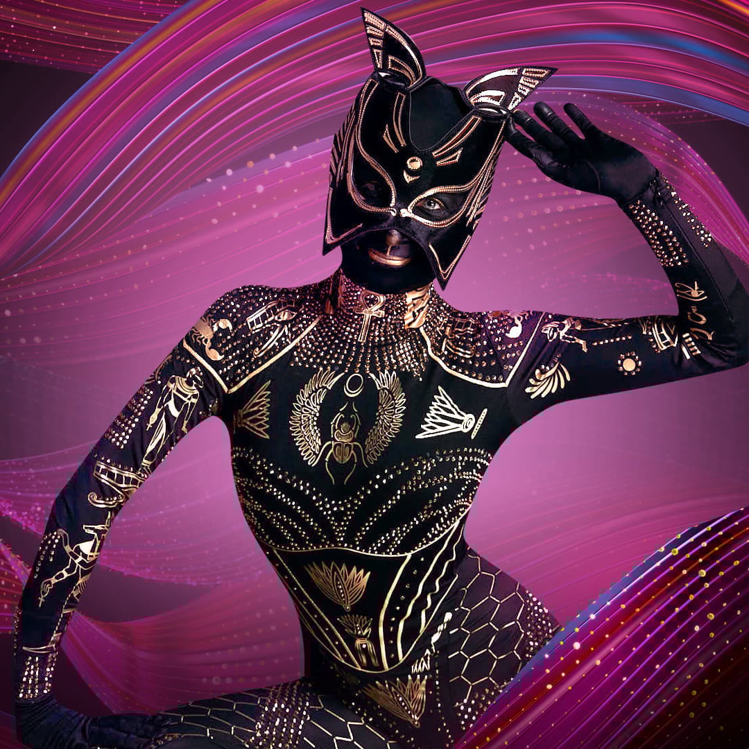 жінка кішка маскарад