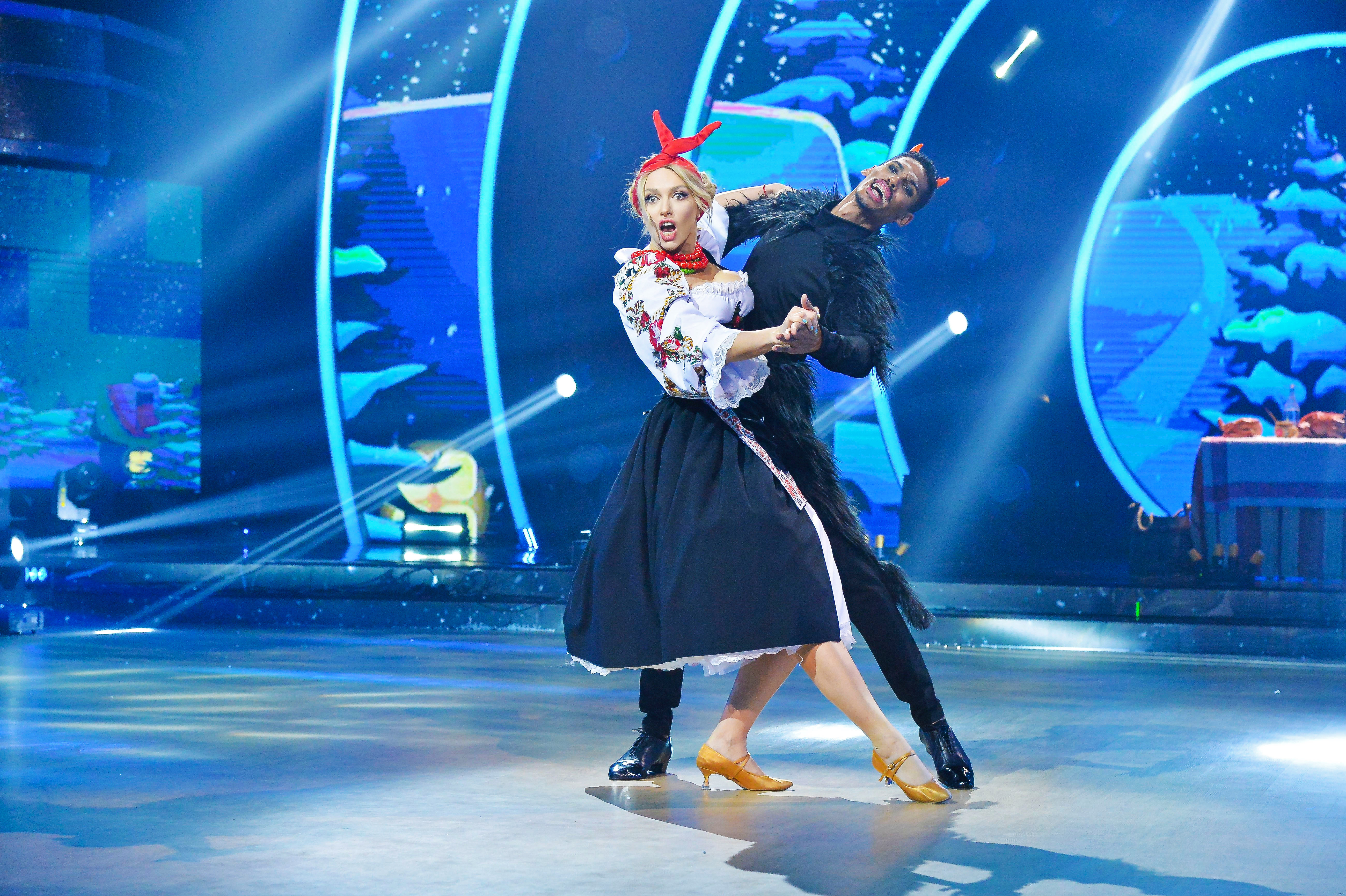 оля полякова