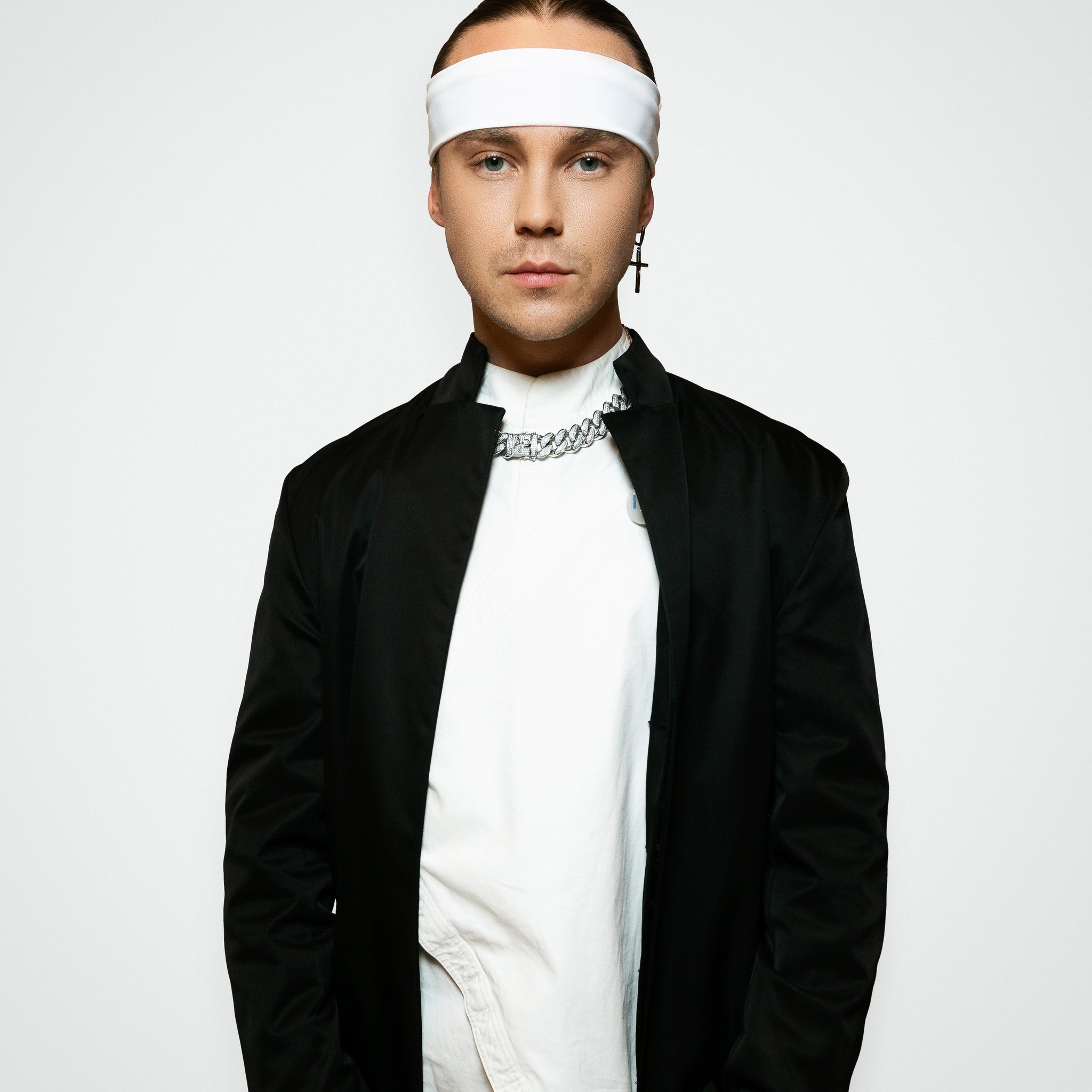 Артем Пивоваров