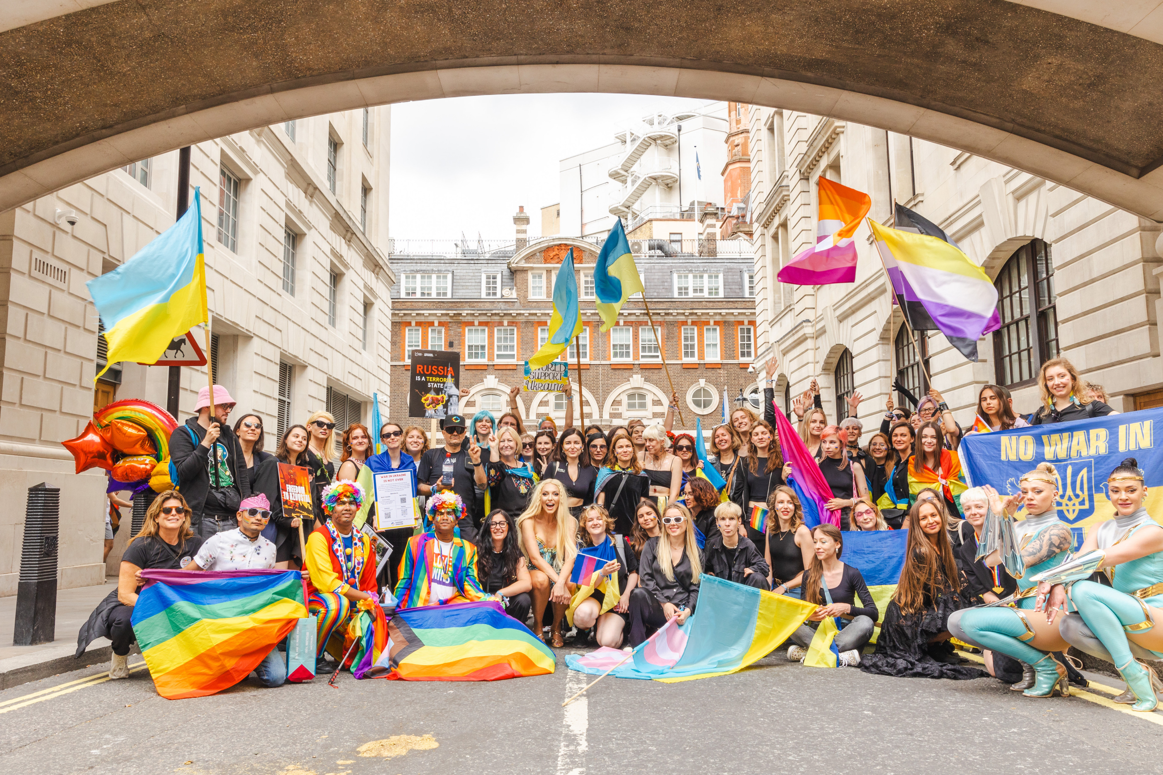 Оля Полякова 1+1