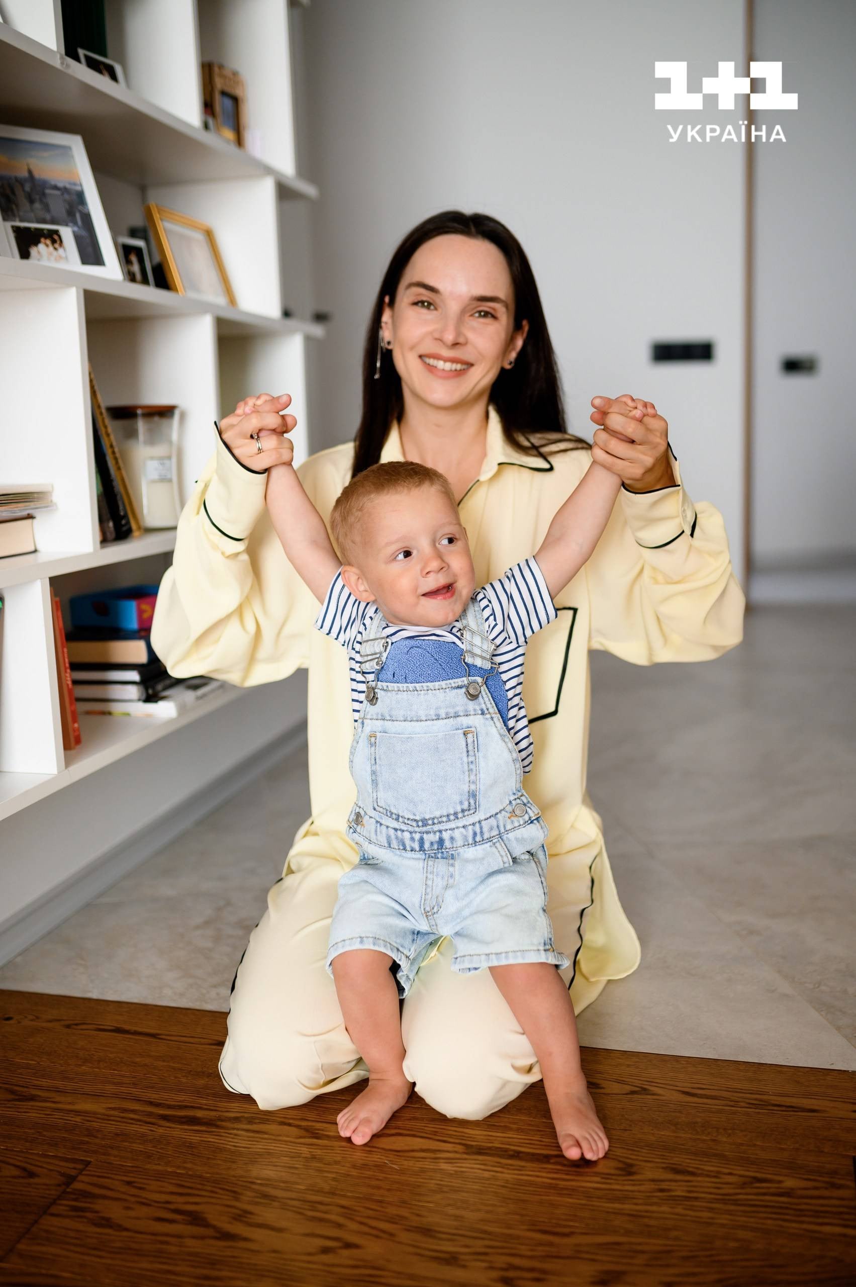 Тімур Мірошниченко з родиною 1+1