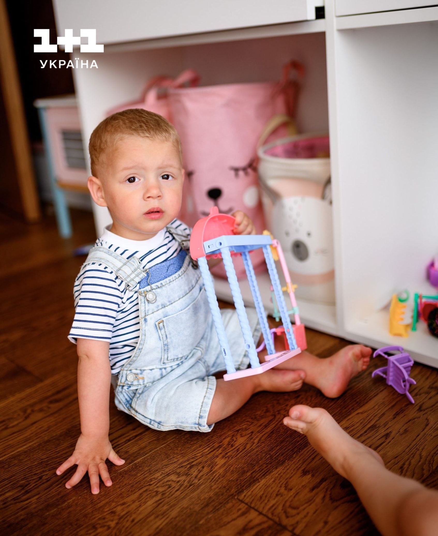 Тімур Мірошниченко з родиною 1+1