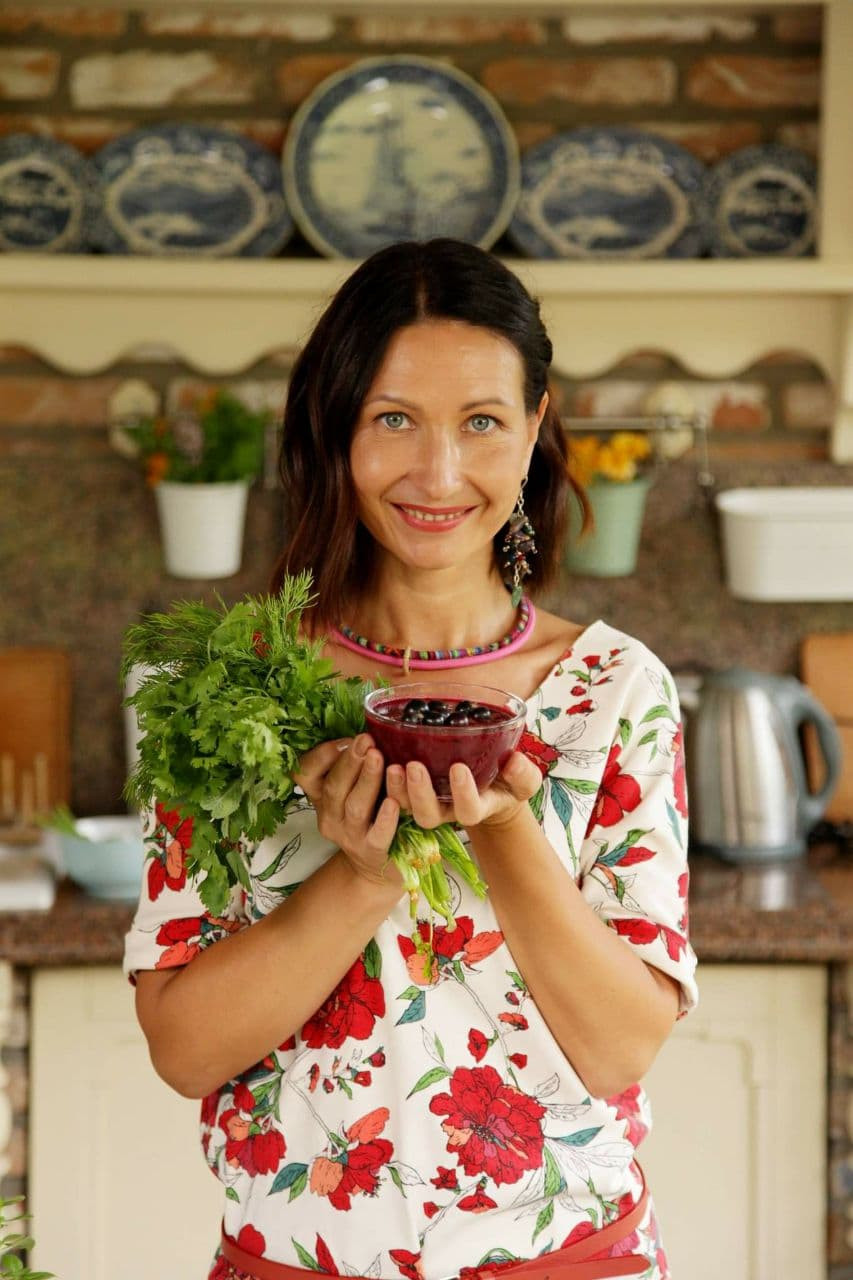 як приготувати соус із чорної смородини