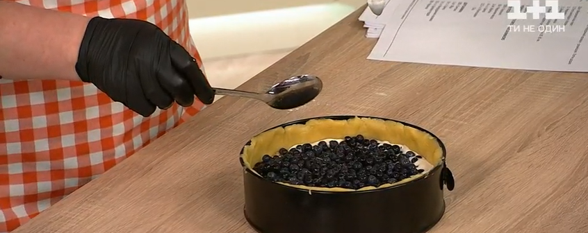 приготування пирога з чорниці