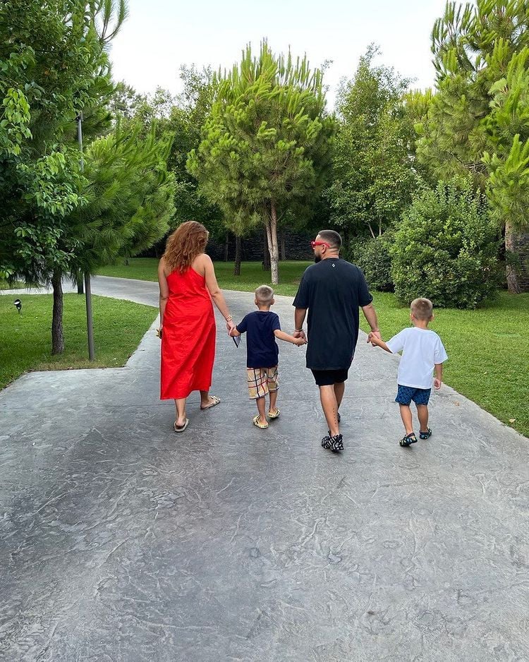 монатік родина