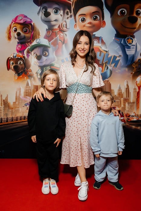 ровінська з дітьми