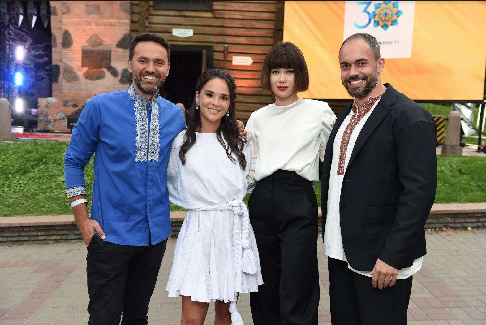 Мірошниченко, Рабчун, Ліда Лі