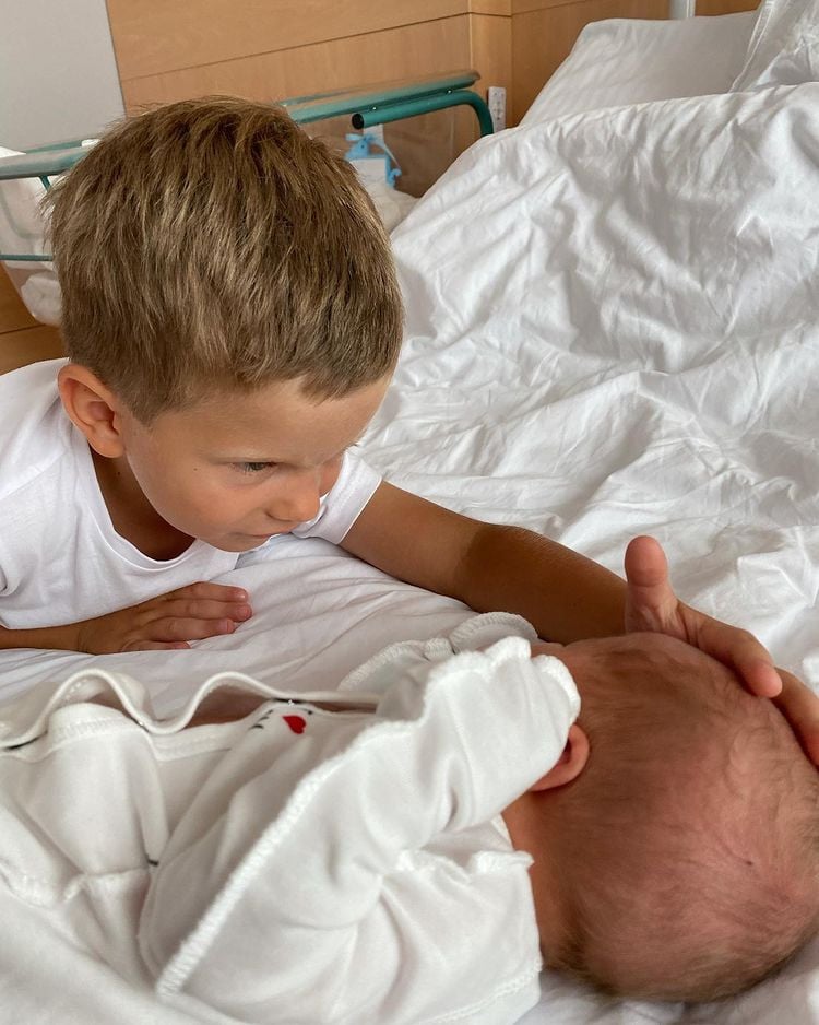 Горбунов та син