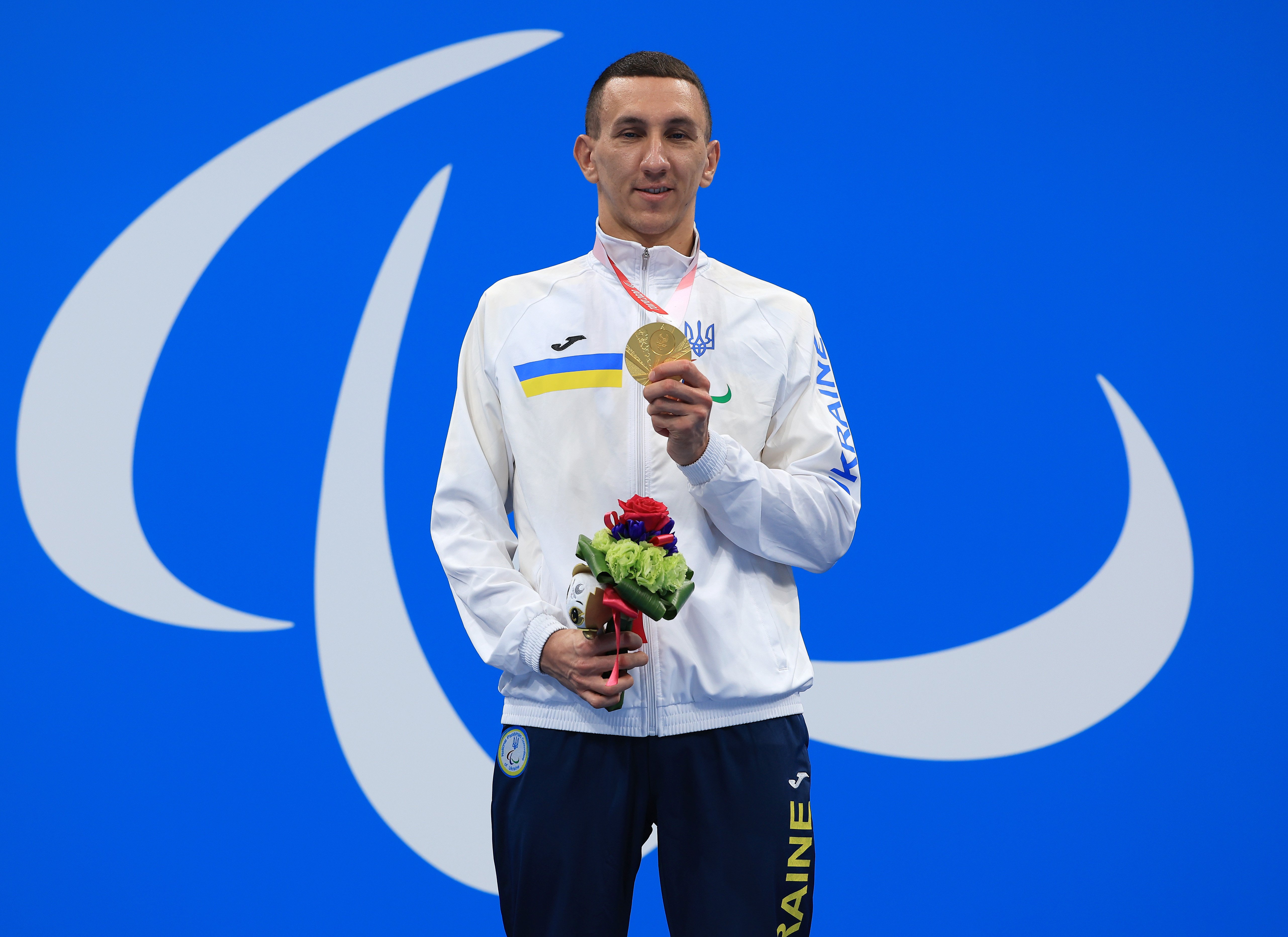 дубров золото токіо