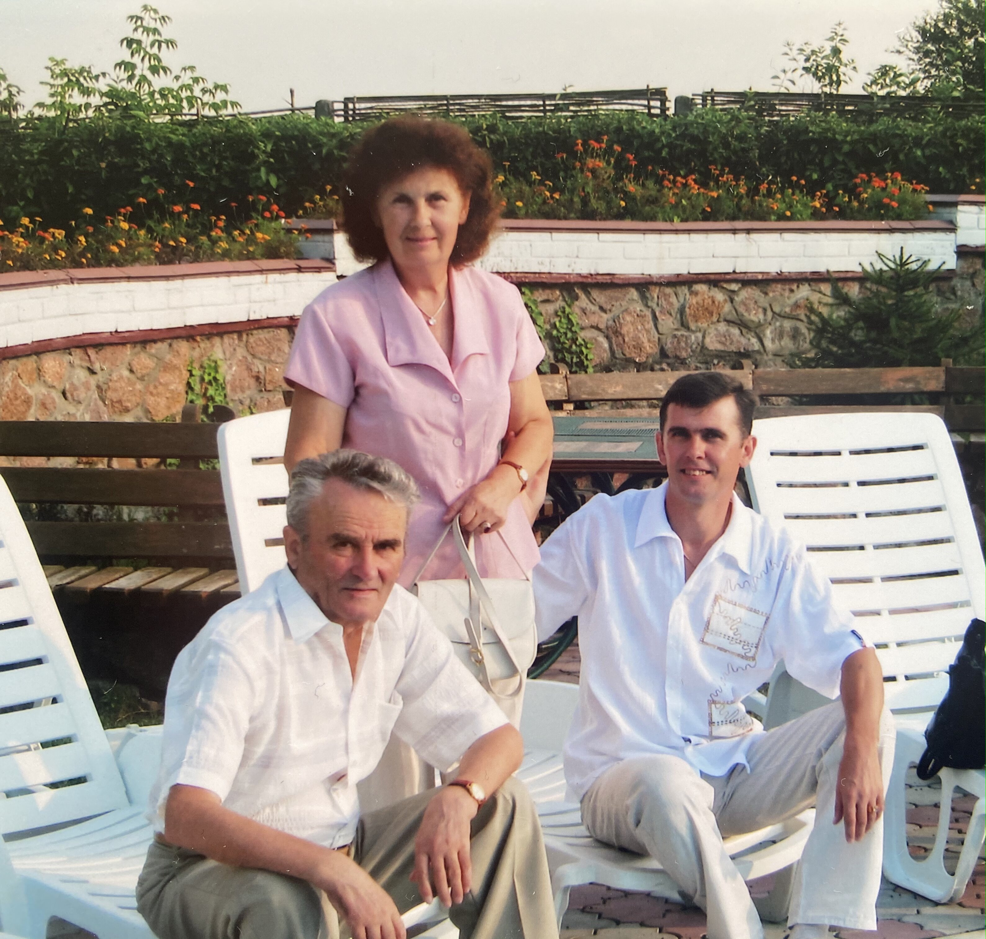 алла мазур брат