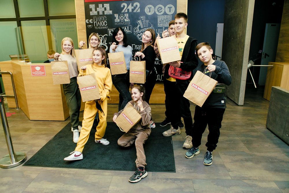 Діти схід 1+1