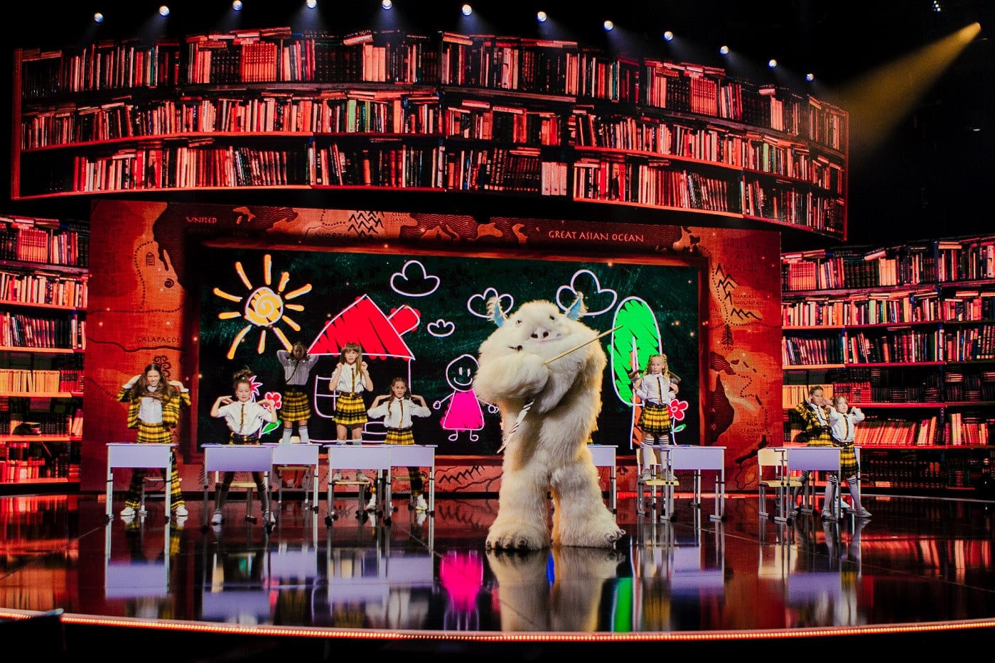 бабайка маскарад фото