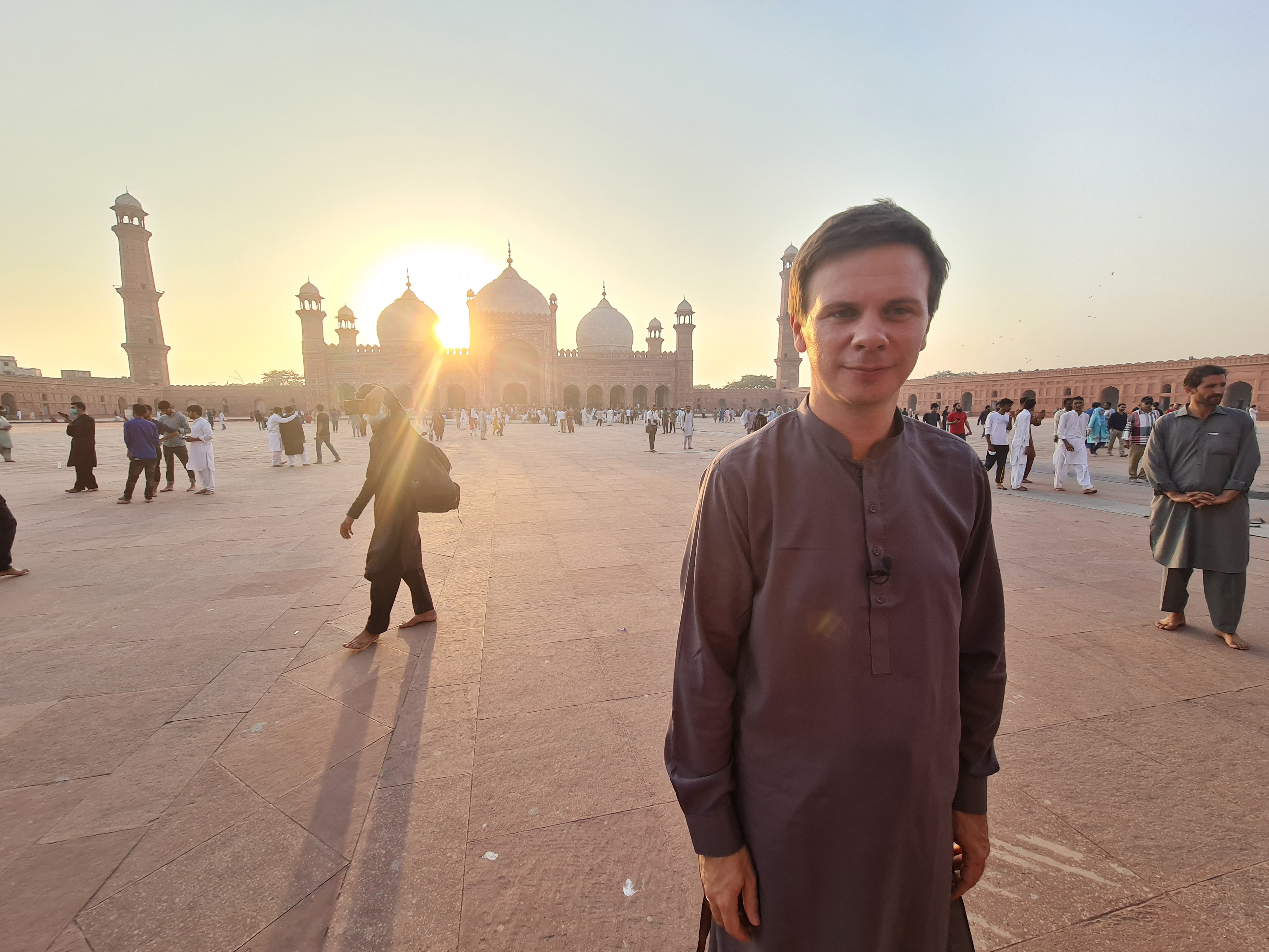 Світ навиворіт