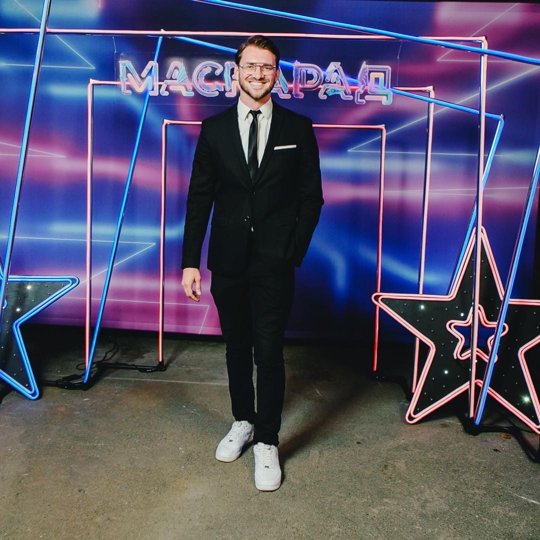 маскарад Дмитро Дікусар