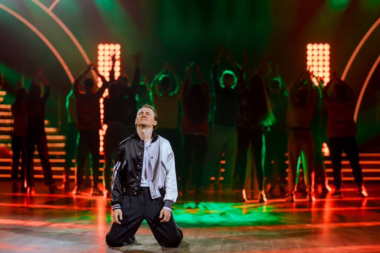 Танці з зірками