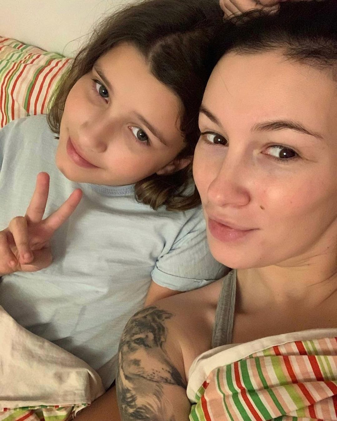 Анастасія Приходько з дочкою