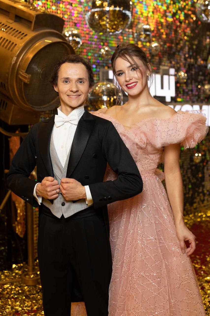 Танці з зірками