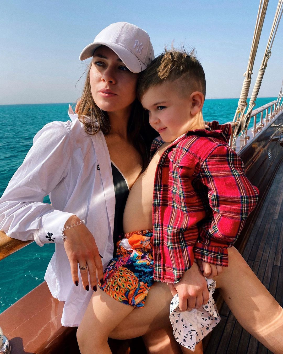 Саніна із сином фото