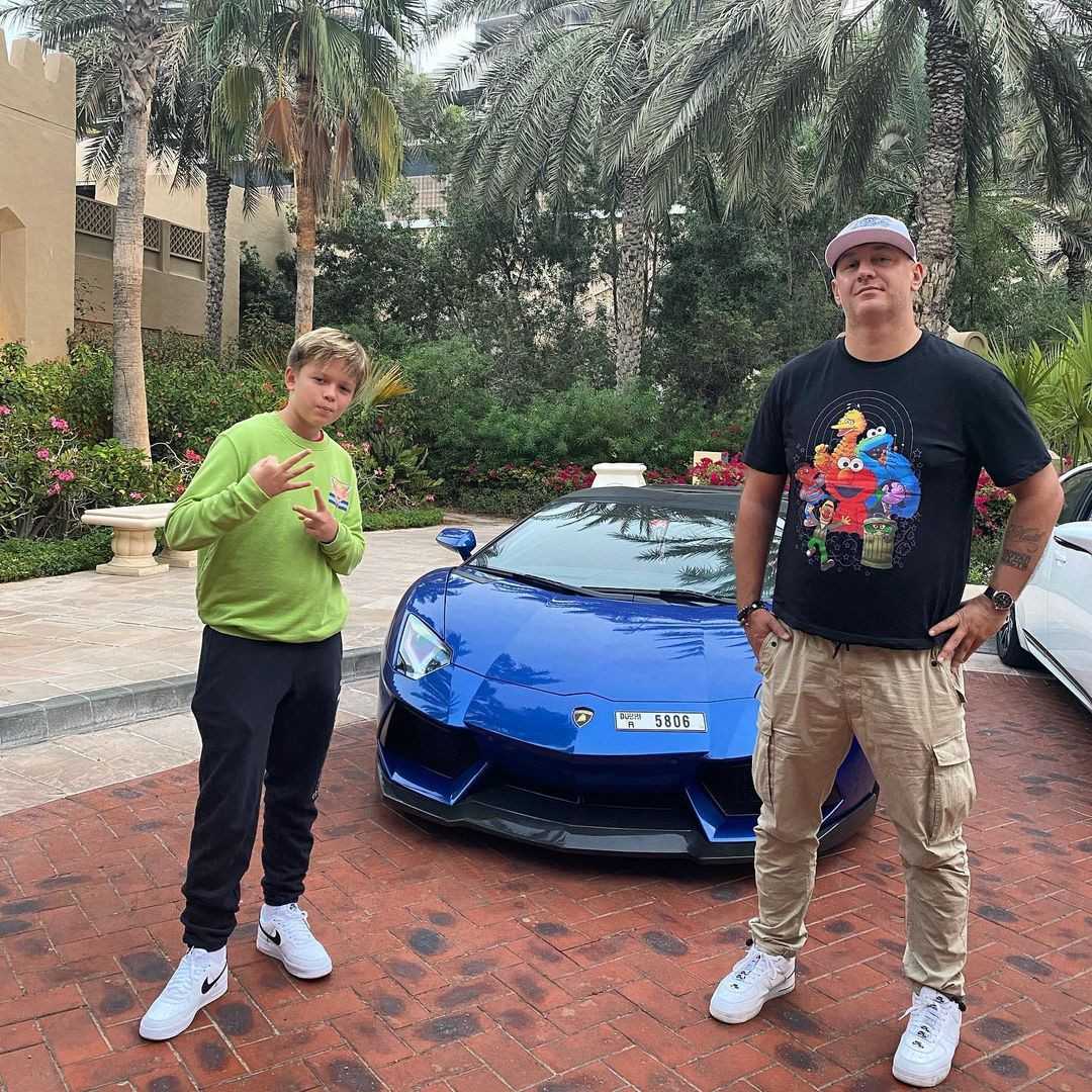 Потап із сином фото