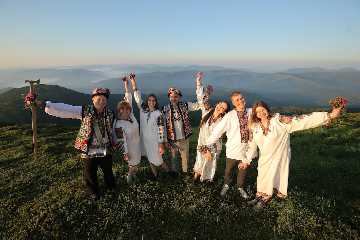 комаров фото