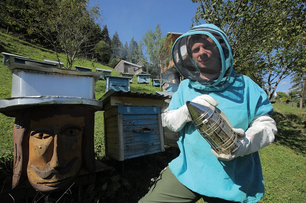 Дмитро Комаров