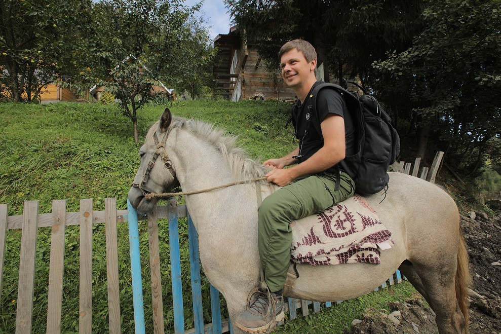 Мандруй Україною