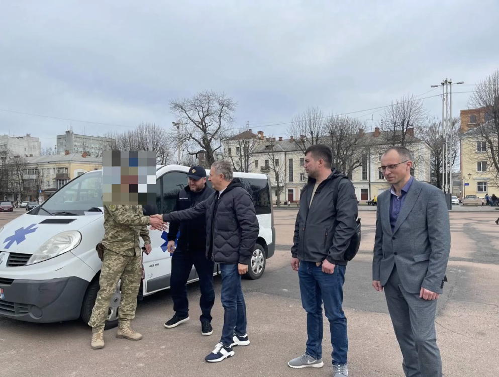 Горбунов благодійність військові