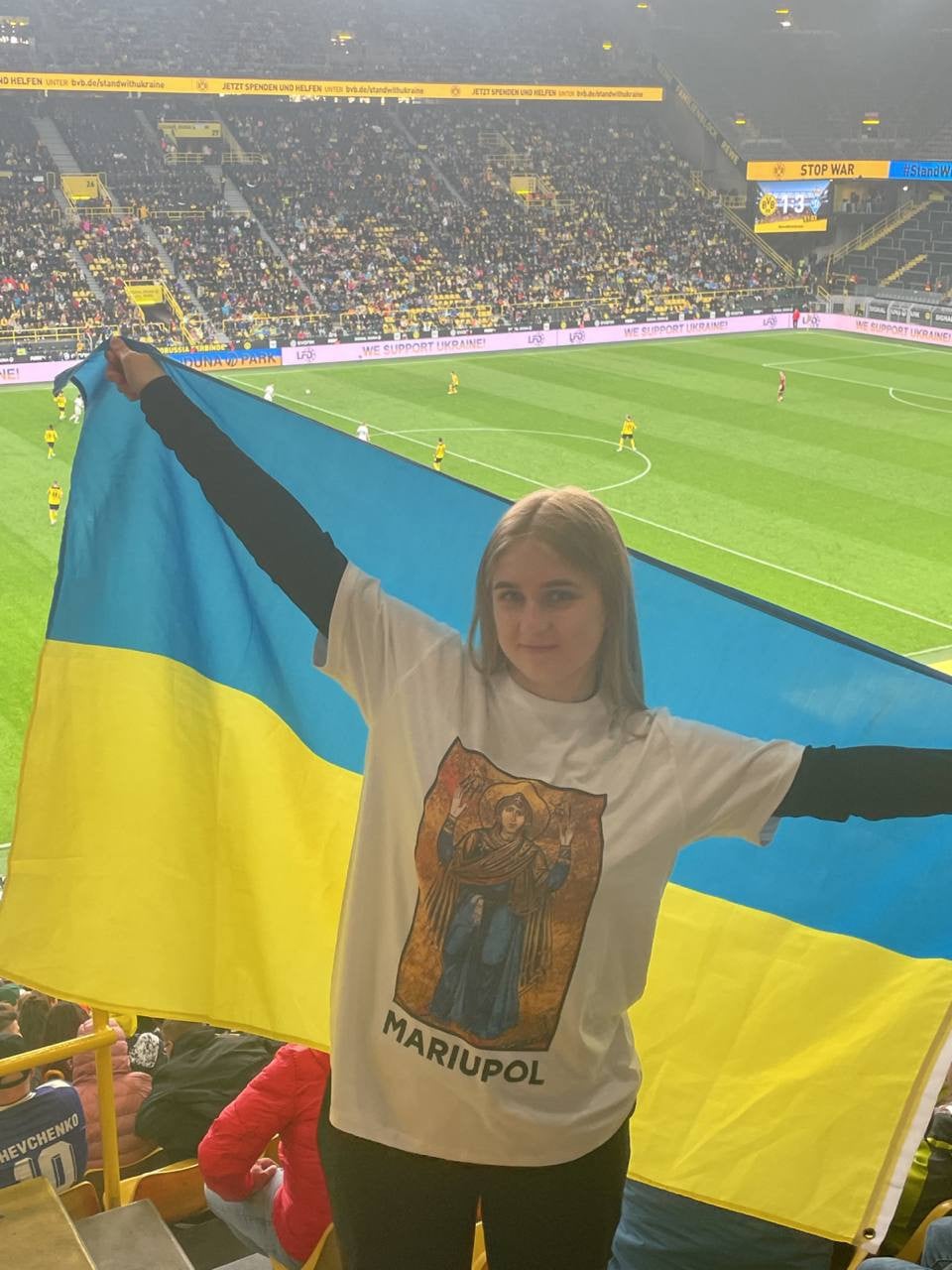 маріуполь футбол