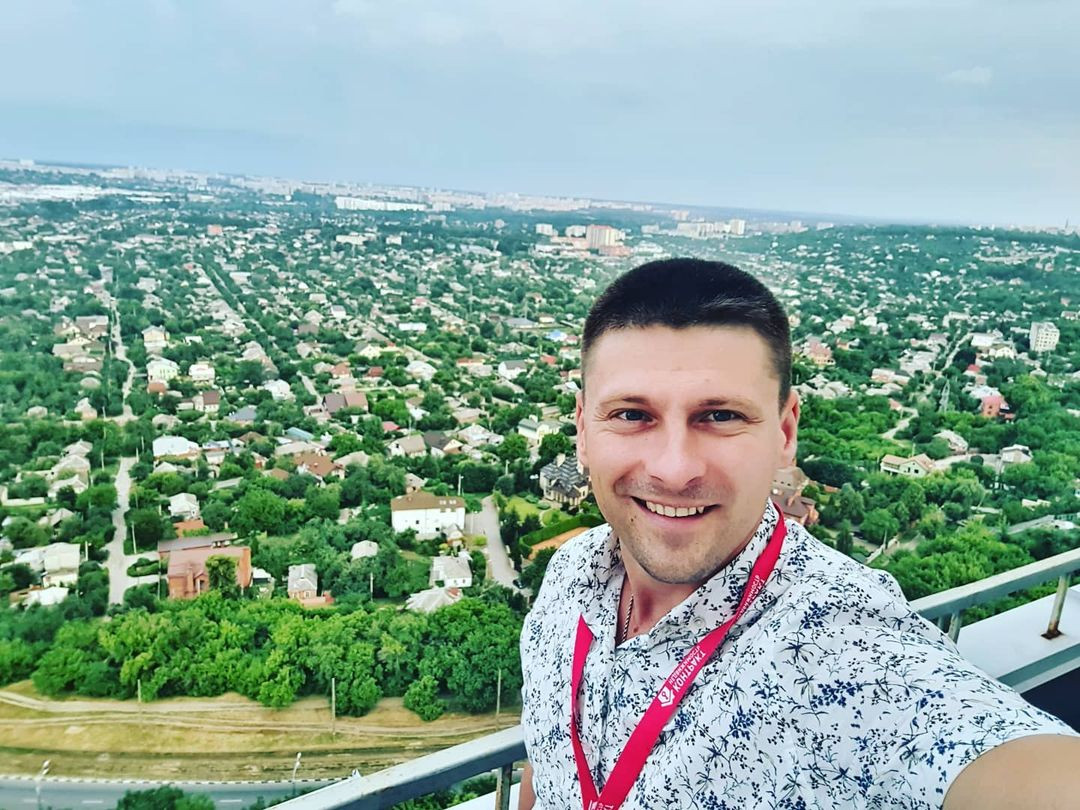 військовий до війни