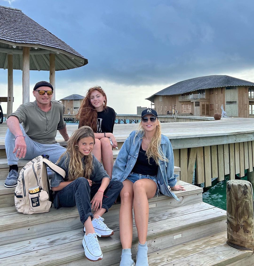 Оля Полякова