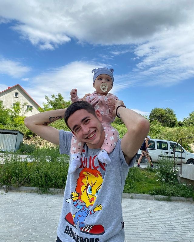 Сасанчин з донькою