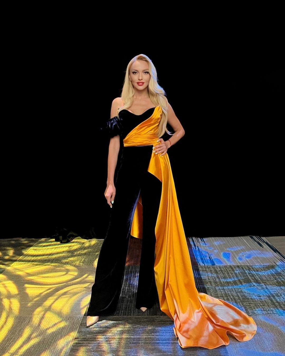 Оля Полякова