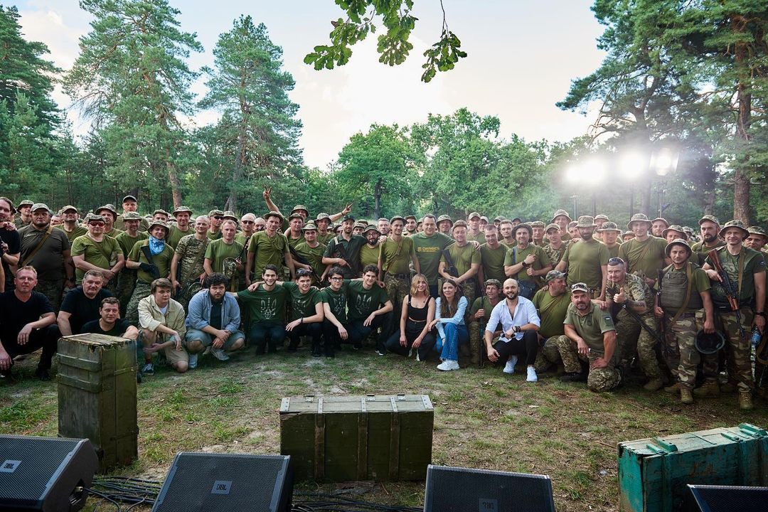 благодійні виступи