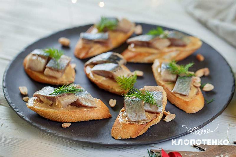 бутерброди з оселедцем