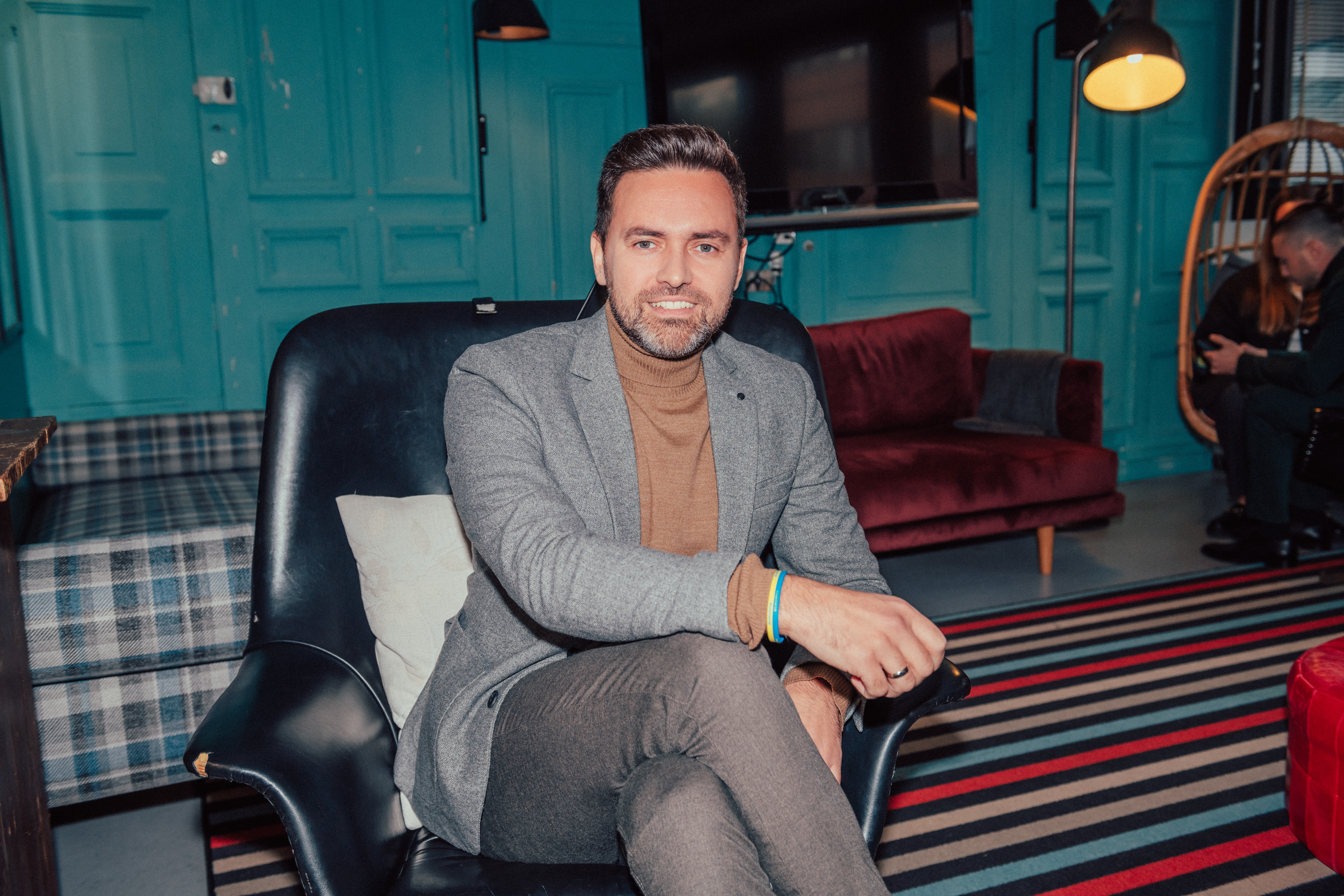 тимур мирошниченко