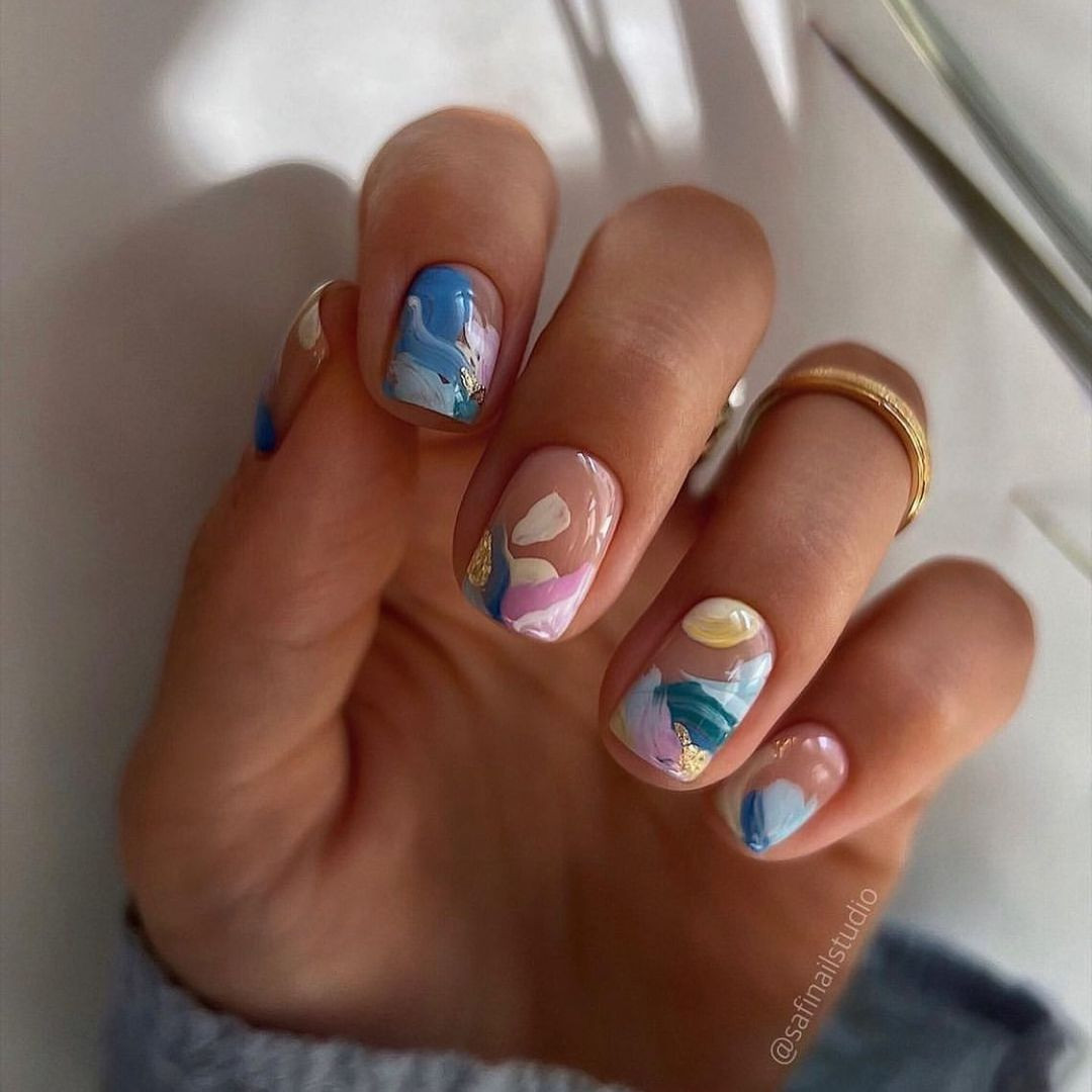 Художній манікюр на короткі нігті