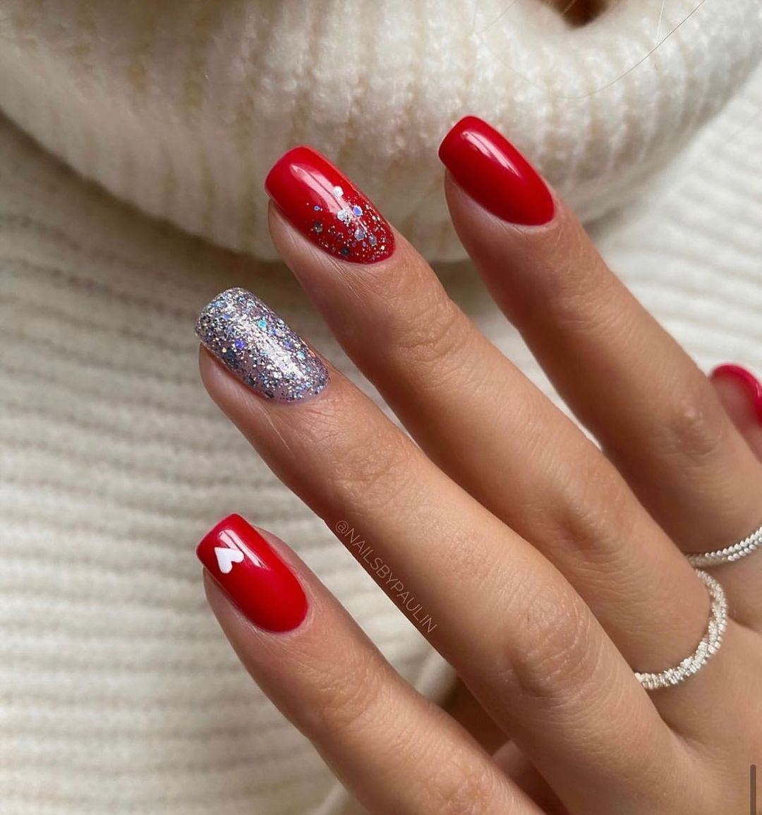 Червоний манікюр до Дня закоханих