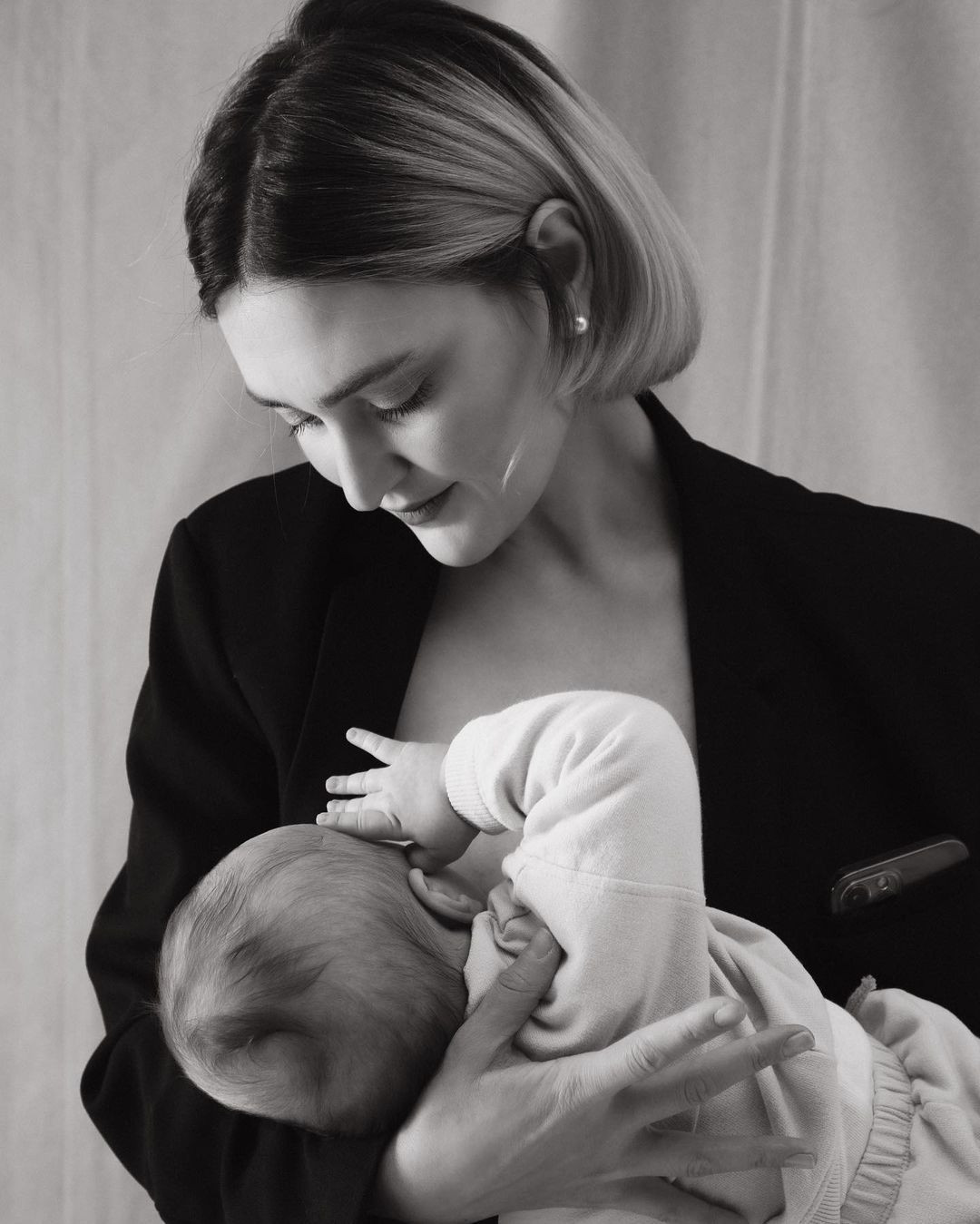 Віра Кекелія про материнство