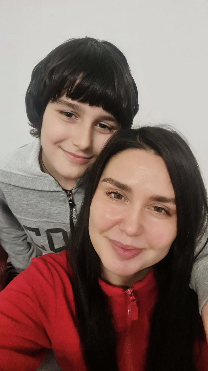 Людмила Барбір з сином Тарасом