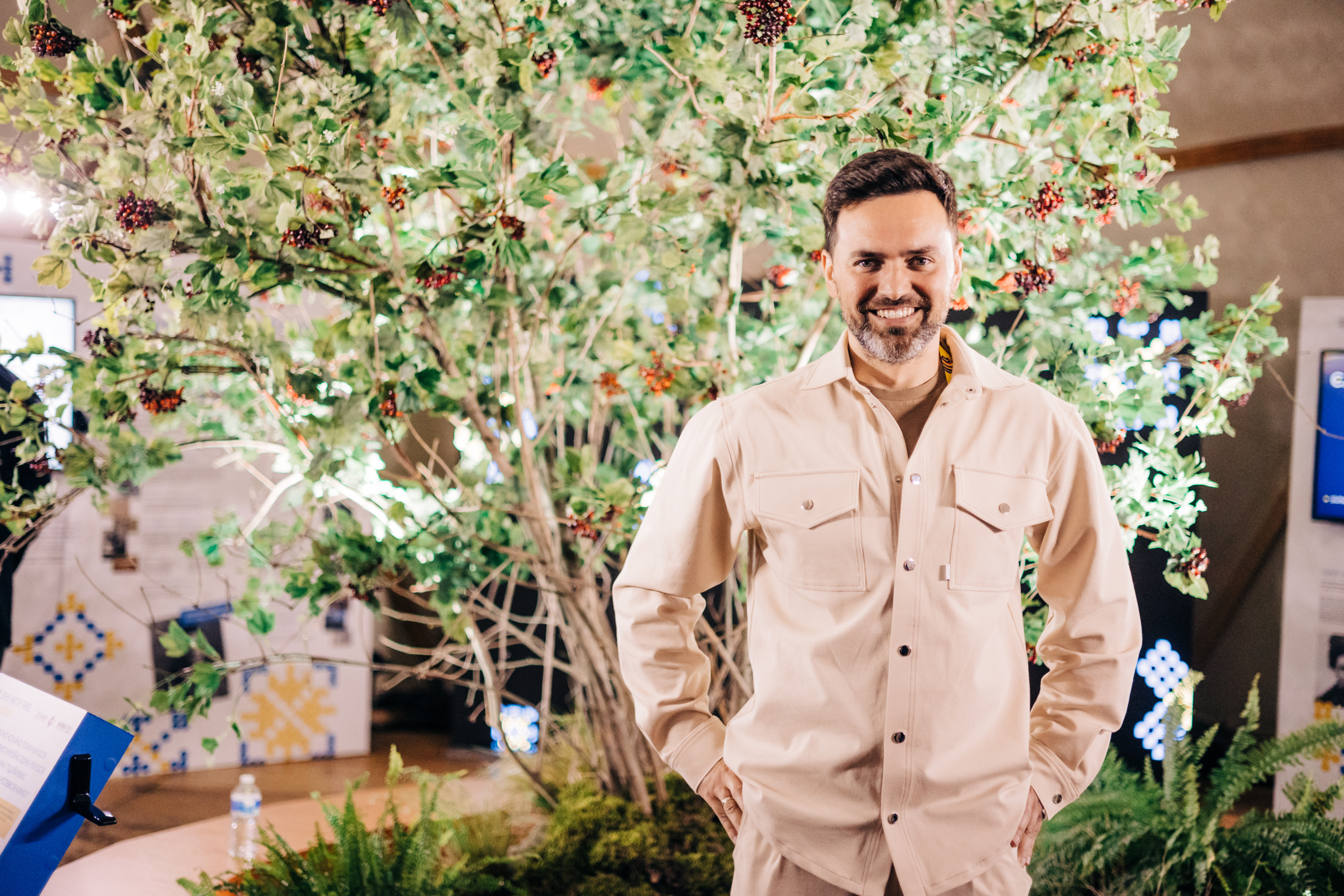 Ведучий 1+1 Тімур Мірошниченко відвідав українську зону