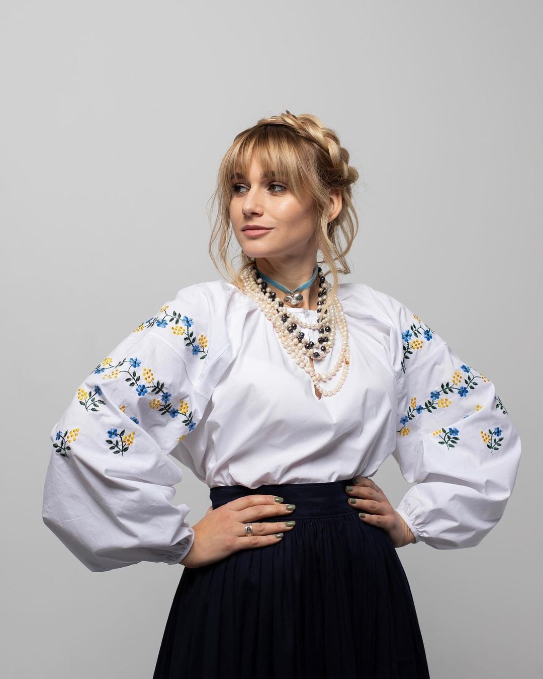 Біла вишиванка - 1+1