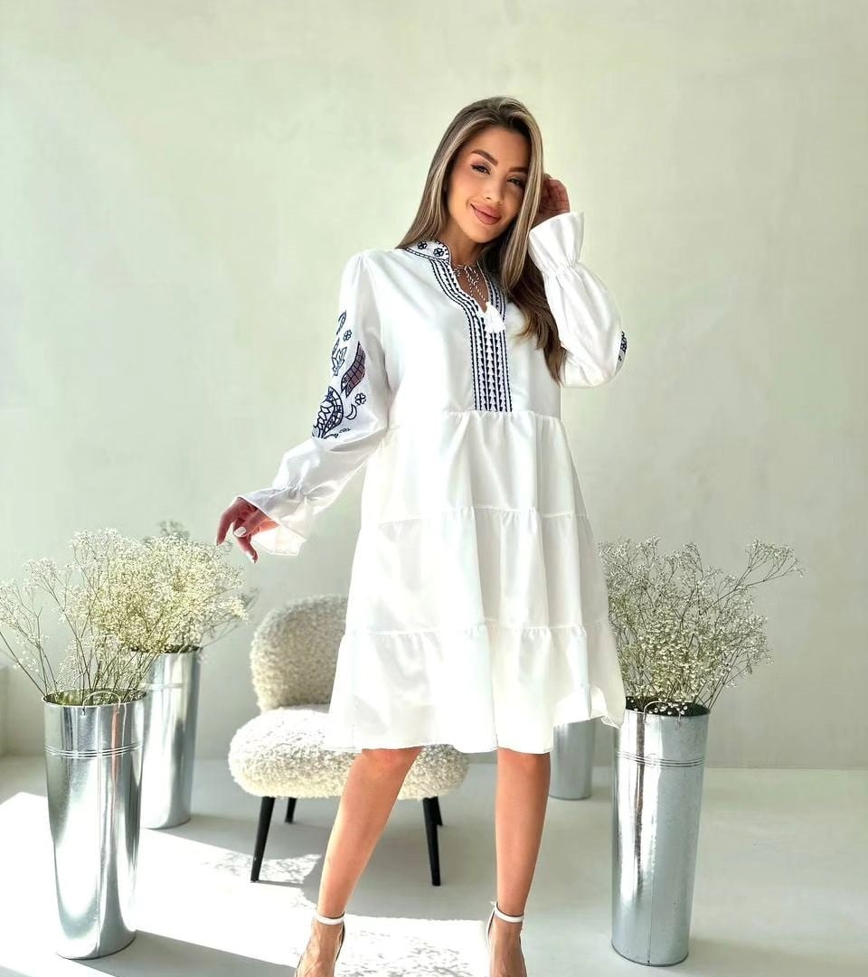Модна сукня-вишиванка - 1+1