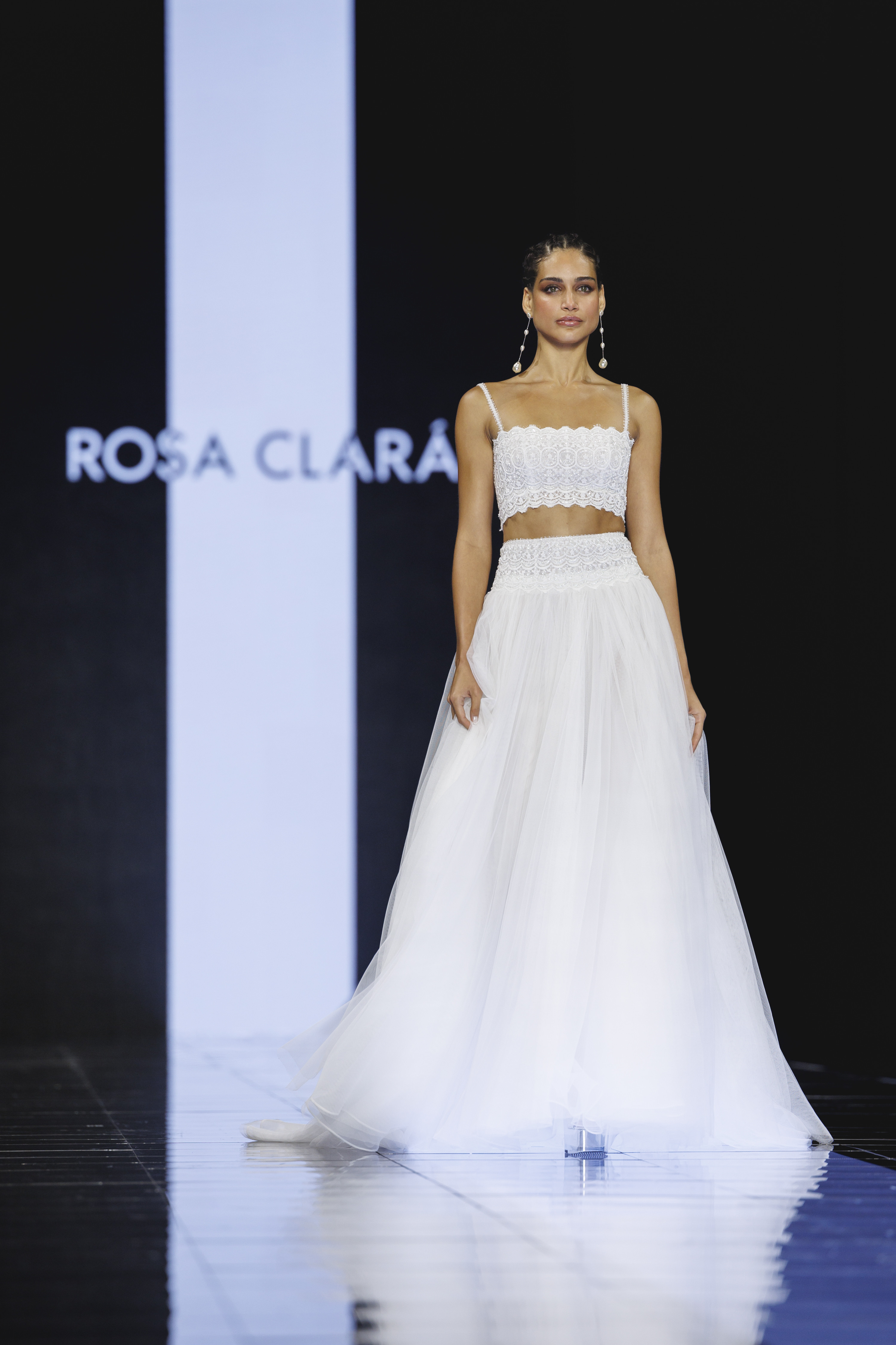 Модные свадебные платья - фото