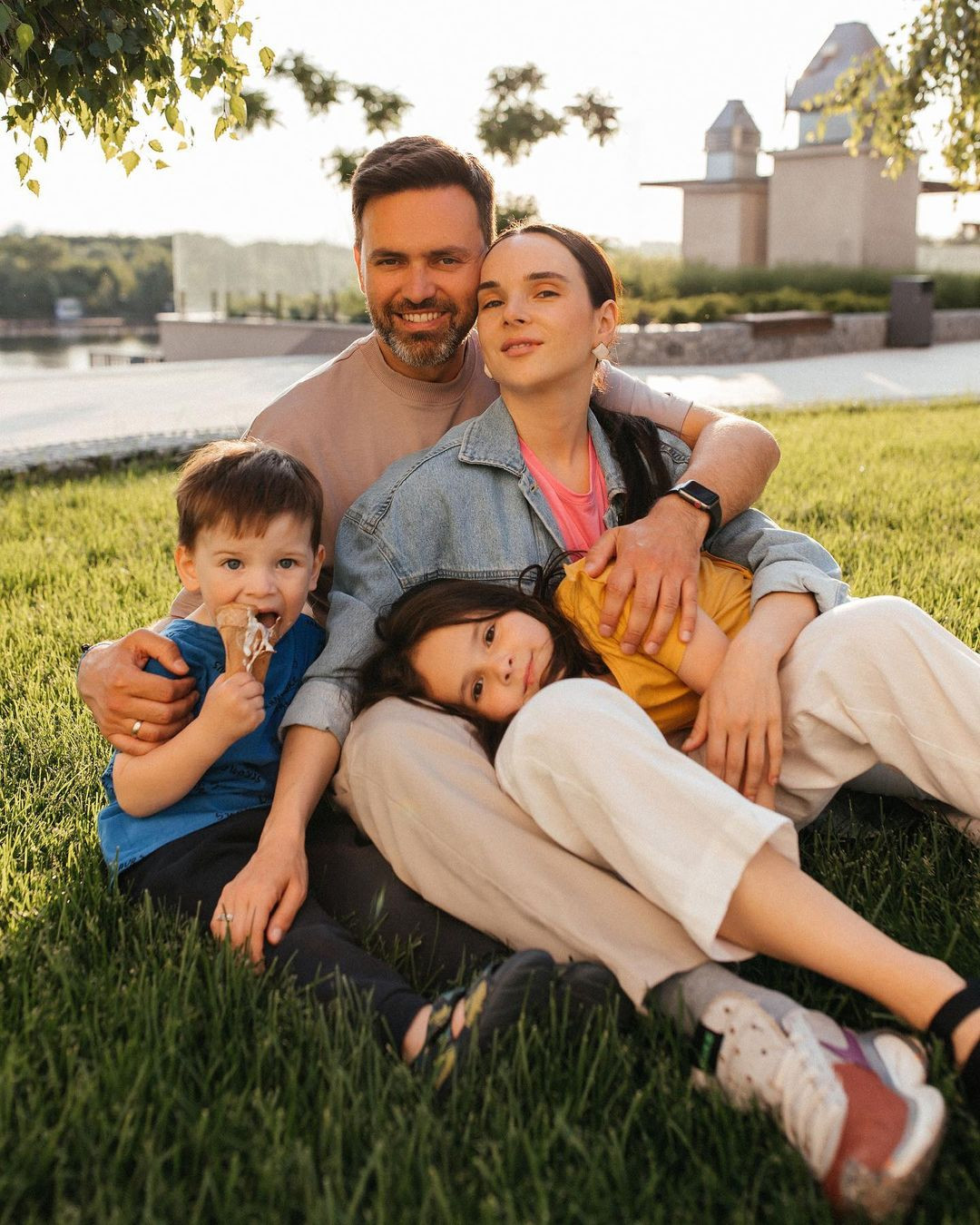 Тімур Мірошниченко діти - 1+1