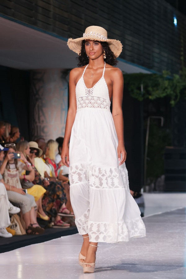 Модні сарафани на літо 2023 - 1+1