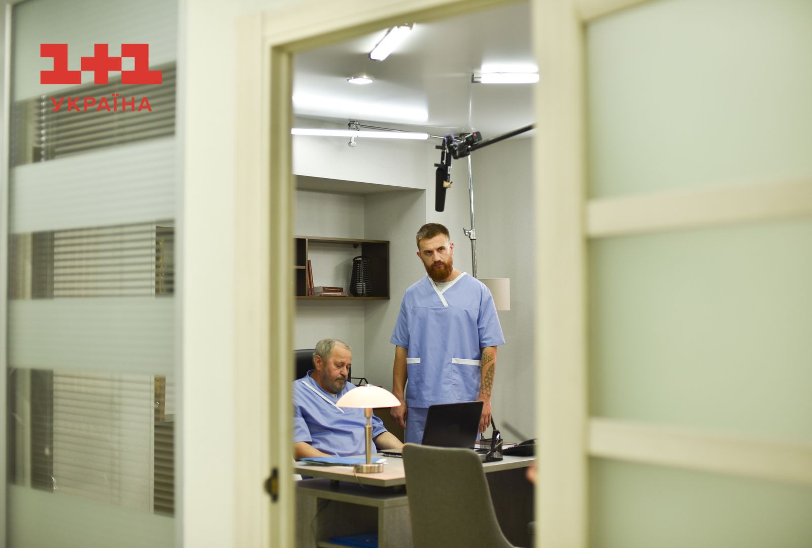 жіночий лікар