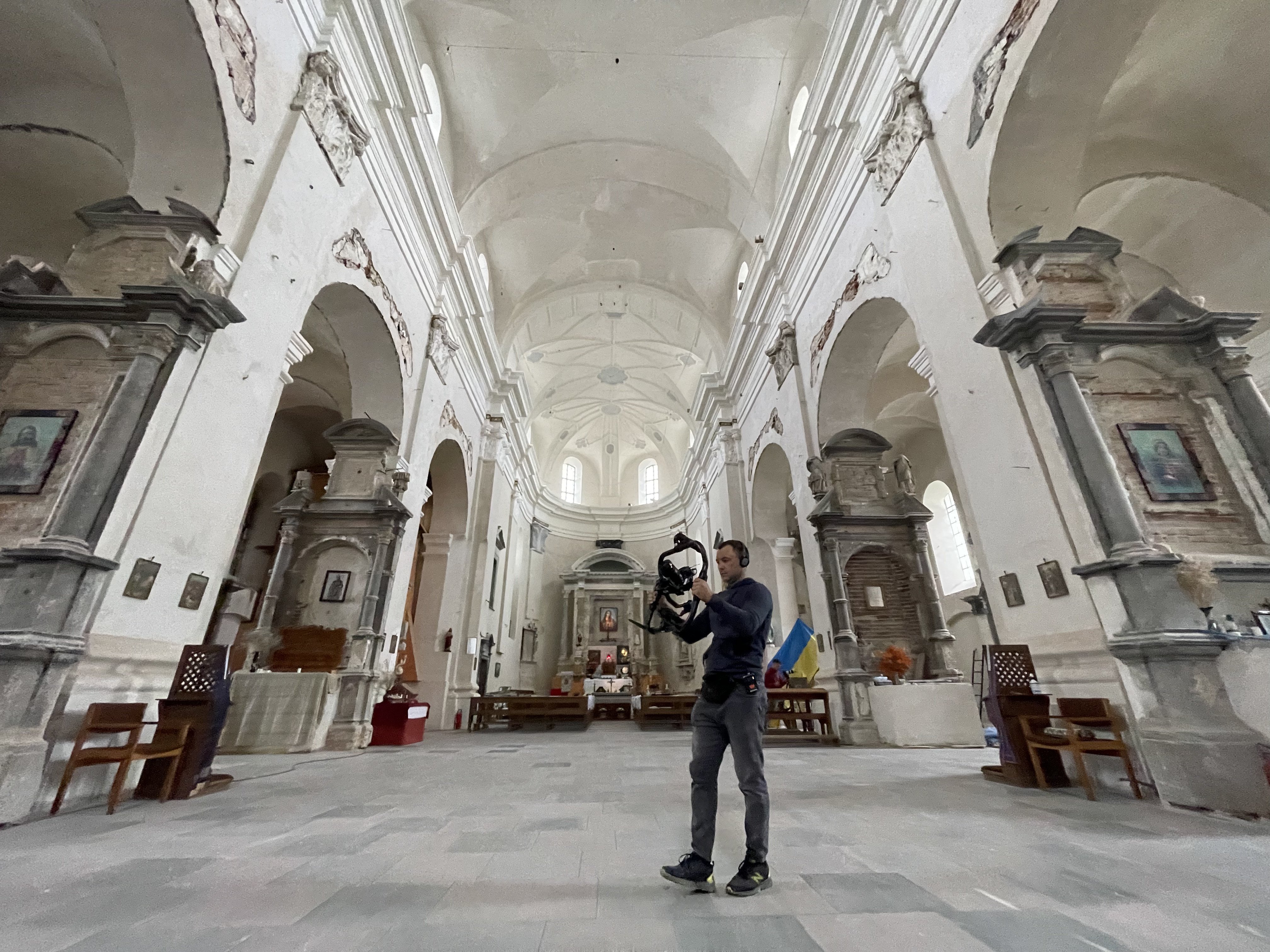 Костел в Олиці