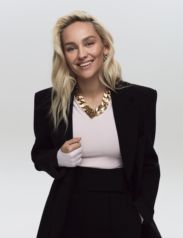 Співачка Роксолана