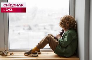 Як уберегти дитину від падіння з вікна: правила безпеки від експерта