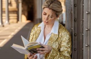 Російська атака знищила склад Книголав: згоріло 250 тисяч книжок